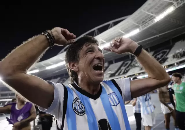 Costas quiere volver a sonre�r con su Racing.