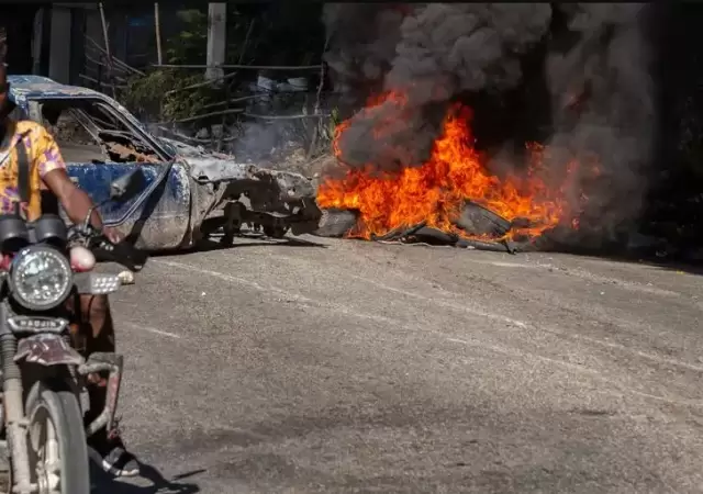 La violencia en la isla caribe�a volvi� a un estado cr�tico en los �ltimos dos meses.