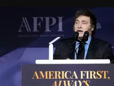 El l�der libertario har� un viaje rel�mpago buscando tener un contacto directo con Trump con el inter�s de agilizar las negociaciones con el FMI.