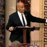 Senador de Estados Unidos dio un discurso de 25 horas y marc� un r�cord