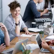 Un dato revelador sobre qué valoran los argentinos en la empresa en la que trabajan