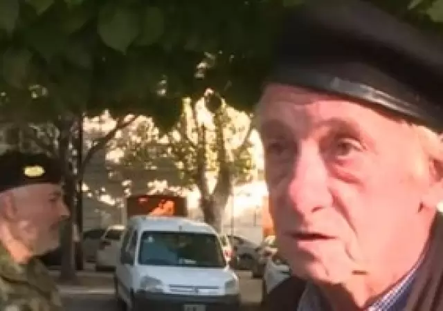 Excpmbatiente denunci� que no pudo entrar al acto oficial/ Fuente: captura de pantalla de video