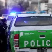Mató a su esposa a puñaladas, secuestró a su bebé y huyó