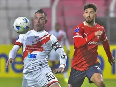 El Rojo y Nacional Potos� bajo sospecha