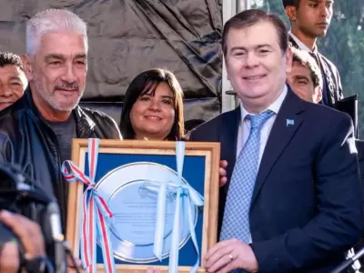 Emotivo homenaje a De Felippe.