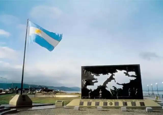 "Las Malvinas son argentinas": el mendocino que desafi� a la ONU con su estrategia pac�fica