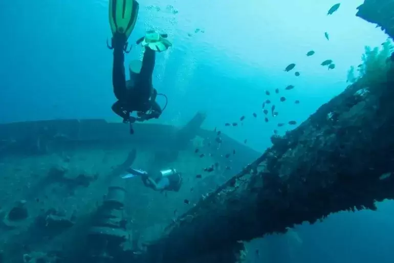 Encontraron un barco griego.