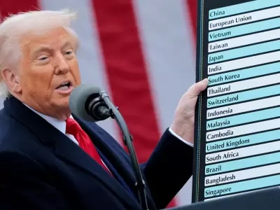 "La propuesta de Trump es golpear primero, y negociar despu�s" (L. Anzalone).