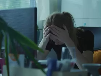 Mujer pierde su trabajo.