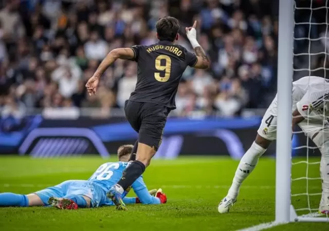 Un cabezazo certero de Hugo Duro, que sell� el 2-1 final para el triunfo del Valencia/