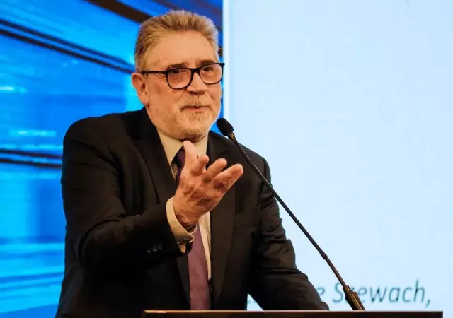 El prestigioso economista habl� este domingo