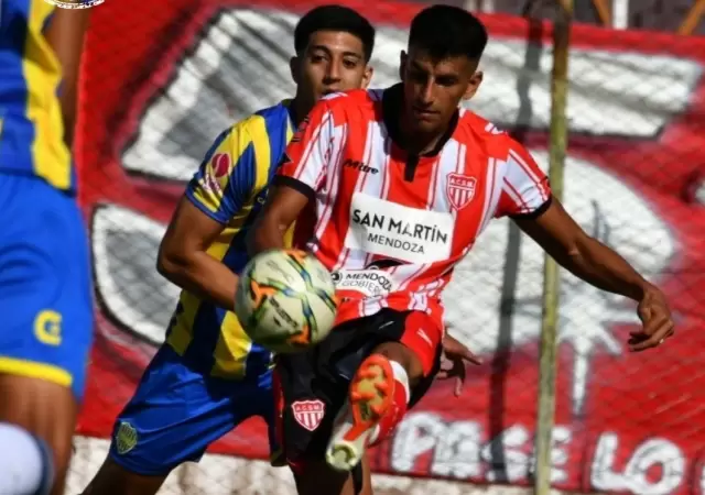 San Mart�n empat� como local.