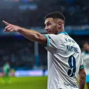 Racing es una Maravilla: de la mano de Adri�n Mart�nez arm� una fiesta ante Banfield