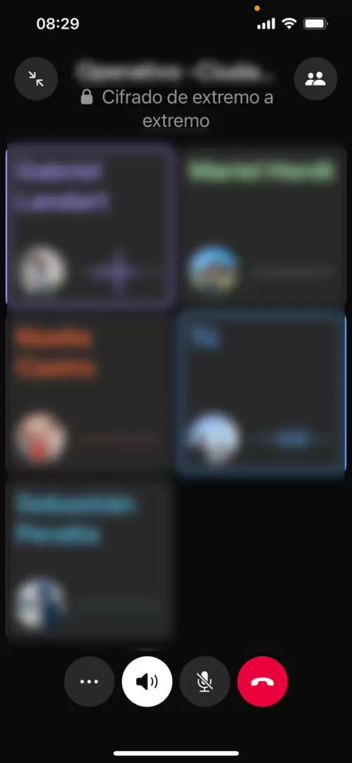 As� se ve el chat grupal, si le dan click al bot�n "Unirse". Arranca una conversaci�n simult�nea entre todos los miembros del grupo que hayan aceptado