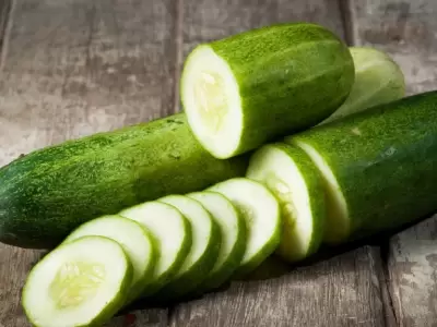 Parece raro, pero aconsejan no echarle ni sal ni vinagre: uno de los trucos para no repetir pepino durante todo el d�a.