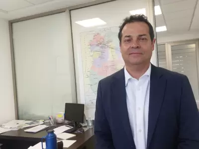 Senador Germ�n Vicchi (PRO - LAUM).