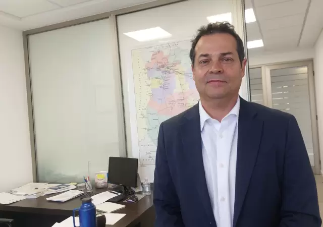 Senador Germ�n Vicchi (PRO - LAUM).