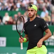 Francisco Cer�ndolo dio pelea, pero no pudo con Alcaraz en Montecarlo
