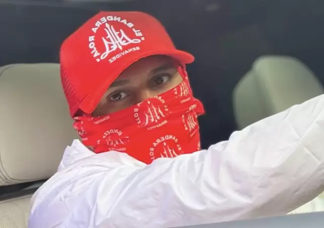 David Benavidez, campe�n sin haber peleado