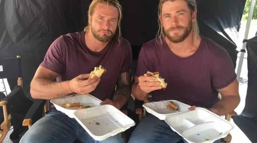 Bobby Holland Hanton, doble de acci�n de Chris Hemsworth.