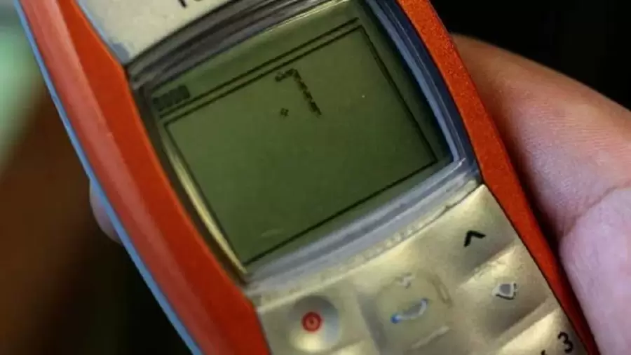 Un 1100 anaranjado, con la "viborita". Un juego dif�cil de resistir.