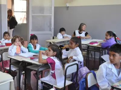 "Los problemas en las escuelas no son responsabilidad ni de la DGE ni de la familia. Es un trabajo que debemos realizar en su conjunto" (C. Gannam)