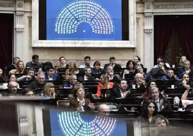 La comisi�n investigadora por el caso Libra se form� con 128 votos afirmativos, 93 en contra y siete abstenciones.