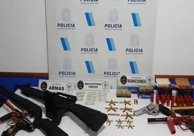 El arsenal incautado al acusado de haber atropellado y matado al menor.