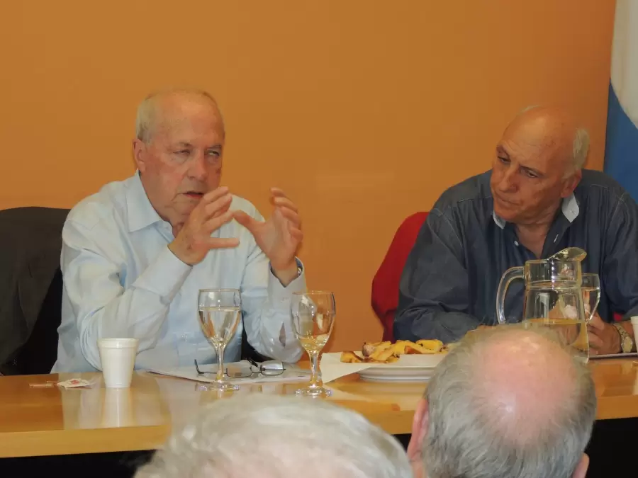 "Siempre hay alguna excusa para que la oferta y la demanda funcionen a pleno" (Ra�l Olocco)