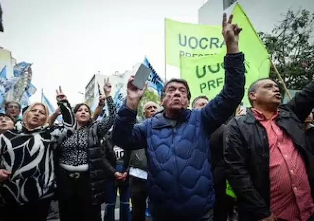 "Es necesario avanzar en reformas estructurales que realmente cambien el sistema anacr�nico del sindicalismo que tenemos" (S. Carrizo).