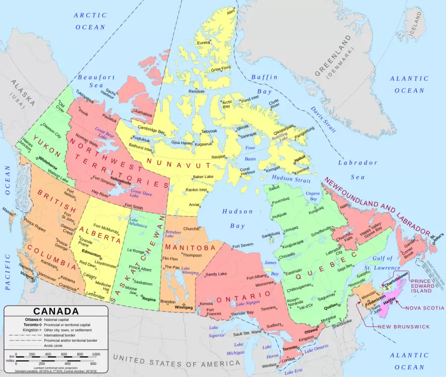 Mapa pol�tico de Canad�. Nunavut (en amarillo), Territorios del Noroeste (en rosado), Manitoba (anaranjado) y Saskatchewan (en verde).