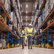 Una empresa de distribución ofrece 400 puestos de trabajo