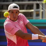 Sebastián Báez tuvo un tropezón ante Rune y fue eliminado del Conde de Godó