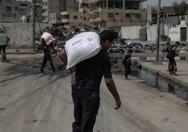 La poblaci�n civil gazat� sufre la opresi�n de Ham�s y el asedio de Israel.