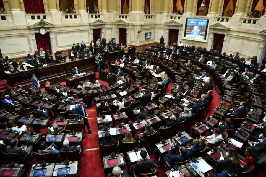 Guillermo Francos volver� el martes al Congreso a responder sobre el caso $Libra.