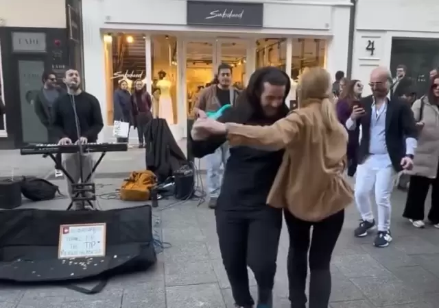 En Irlanda suenan himnos populares y se celebra la identidad nacional a puro ritmo.