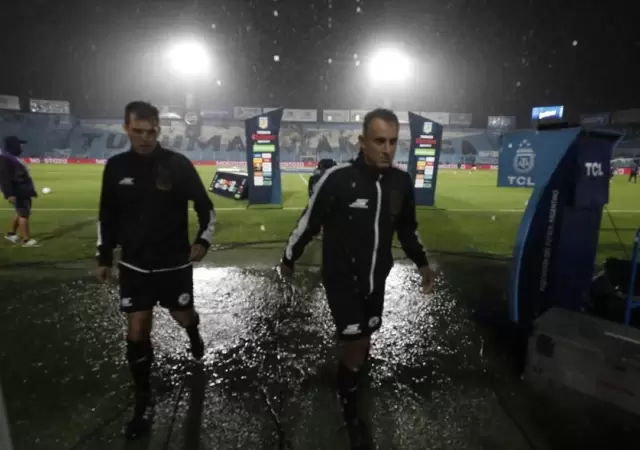 La lluvia impidi� el encuentro en Tucum�n.