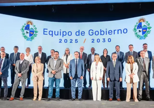 Yamand� Orsi y su gabinete