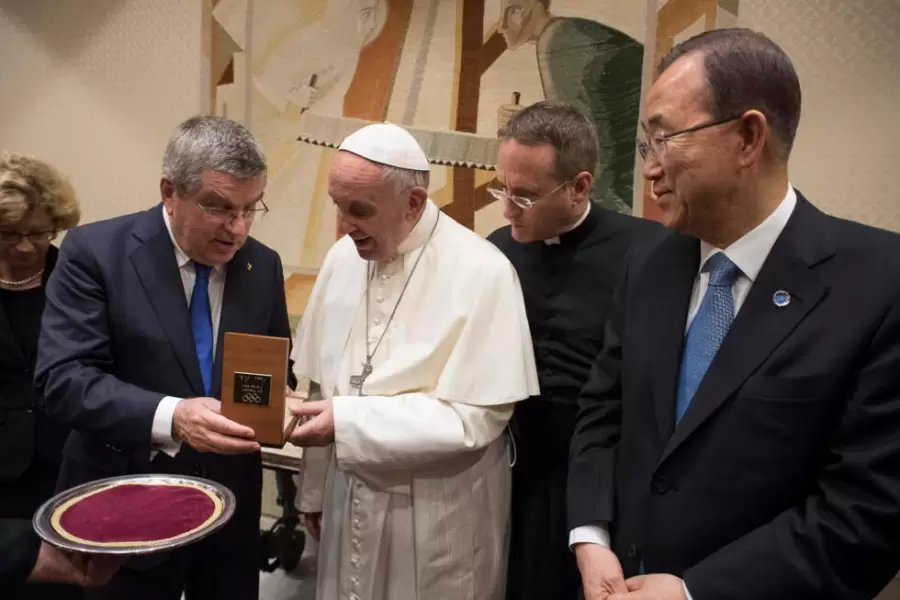 Francisco junto al presidente del Comit� Ol�mpico Internacional Thomas Bach y el ex secretario general de Naciones Unidas Ban Ki-moon
