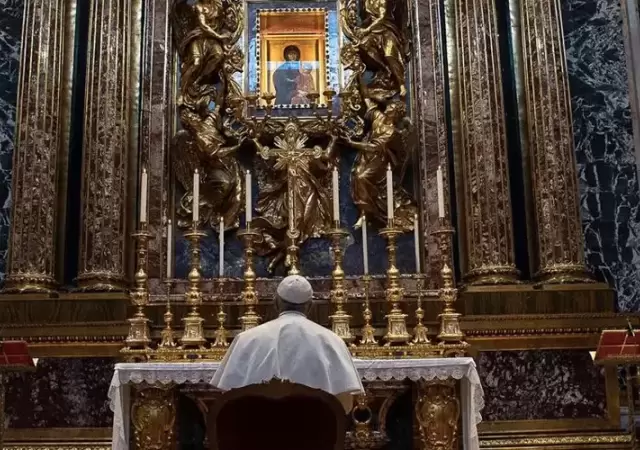 Altar mayor de Santa Mar�a la Mayor.