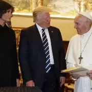 Trump confirm� su presencia en Roma para despedir a Francisco