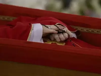 El papa Francisco ya est� en la capilla de Santa Marta.