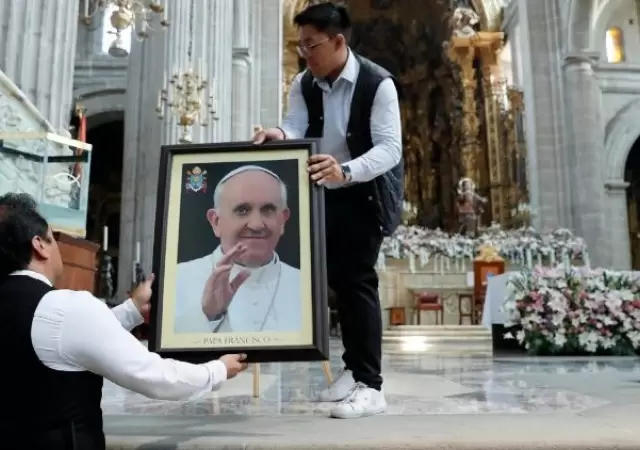 Homenaje al Papa Francisco en la Catedral de Buenos Aires.