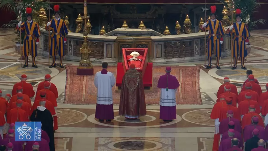 El papa Francisco en la Basílica de San Pedro.