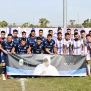 El karma existe: qu� le pas� al jugador que se escondi� en la foto en homenaje al Papa Francisco