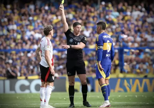 Nicol�s Ram�rez en ocasi�n de un Boca vs River
