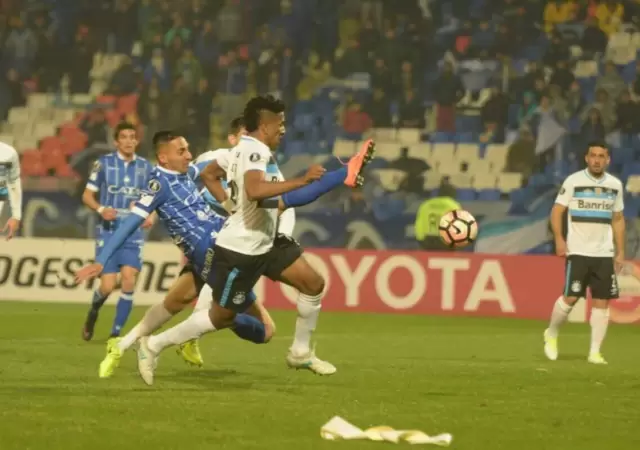 Godoy Cruz enfrent� a Gremio en la Copa Libertadores 2017.