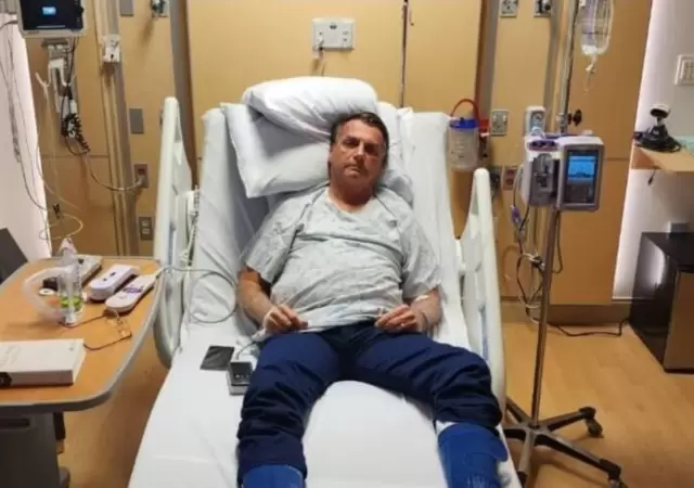 Los m�dicos comunicaron la situaci�n m�dica durante la jornada.