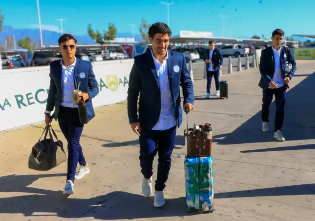 El Tomba con su traje de gala para la Sudamericana.