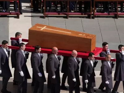 El papa Francisco recibi� el �ltimo adi�s ante miles de fieles en una emotiva despedida/ Fuente: X
